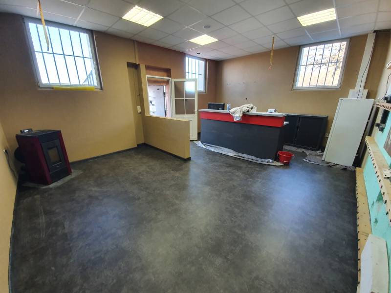 Pose de revêtement de sol type parquet flottant en cour  à Sarreguemines et environs 