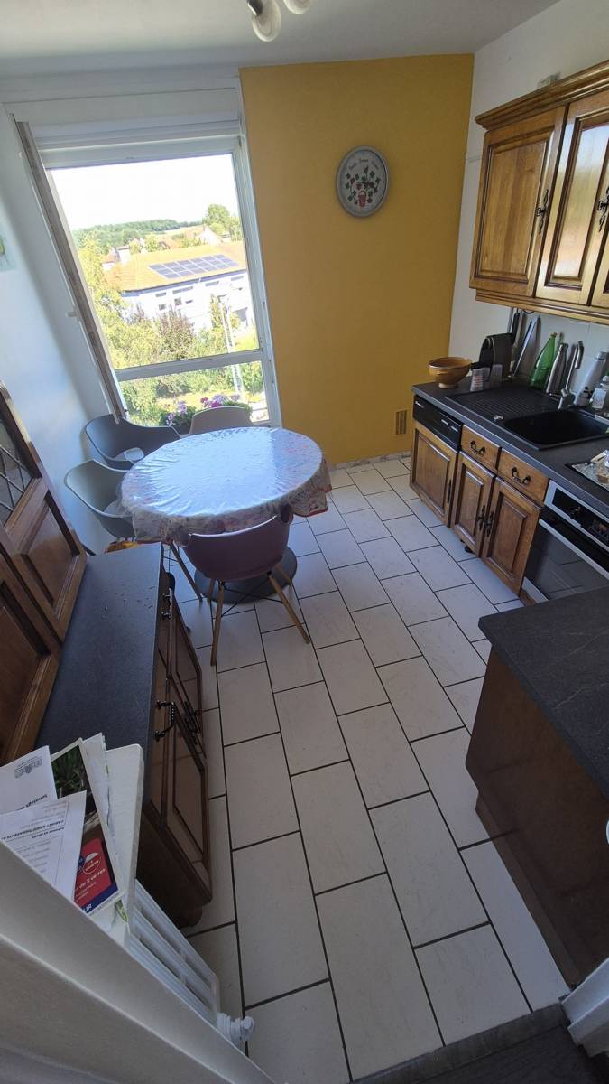 Avant la pose de linoléum, plinthes et barre de seuil – VS Peinture François à Sarralbe