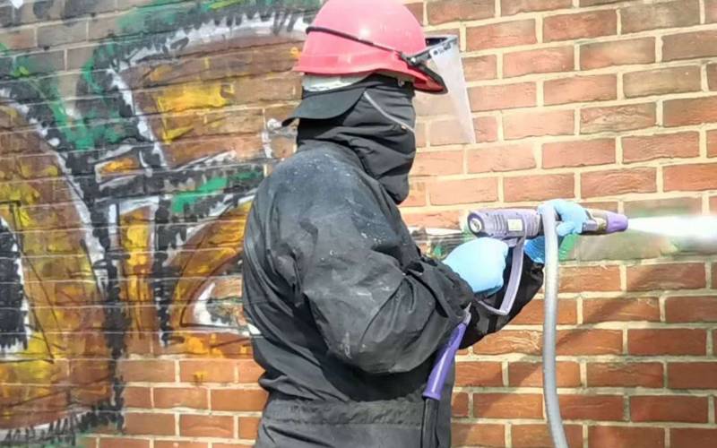 Sablage de facade et graffitis à Sarreguemines